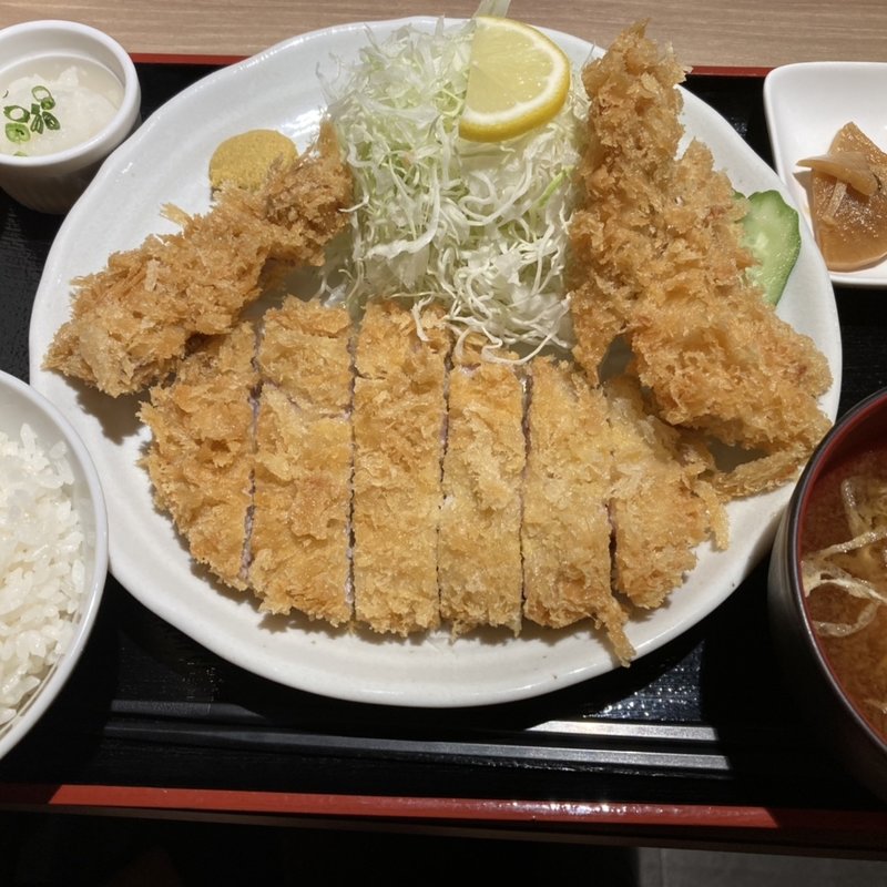 天山ミックス定食(とんかつ　天山 )