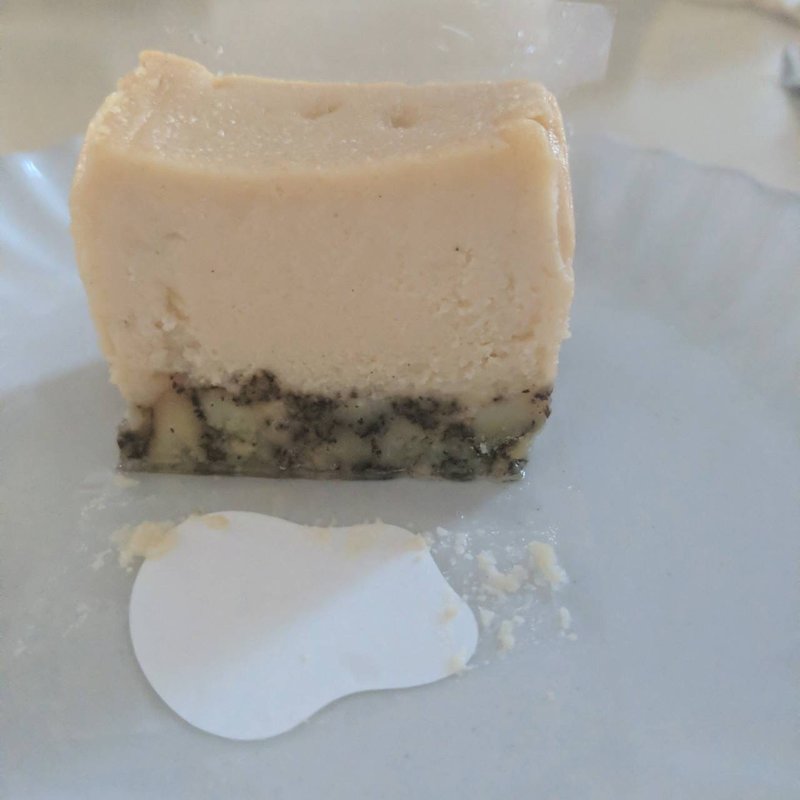 桃テリーヌ(チーズころん)