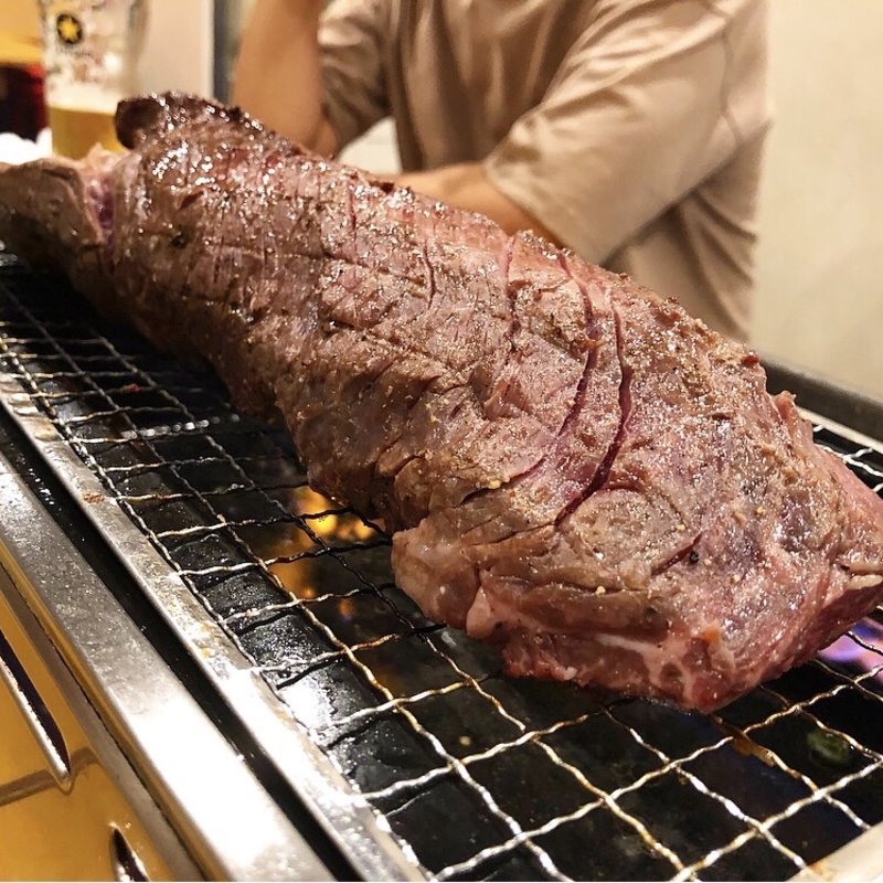 ハラミの塊ステーキ風(焼肉 にくしま)