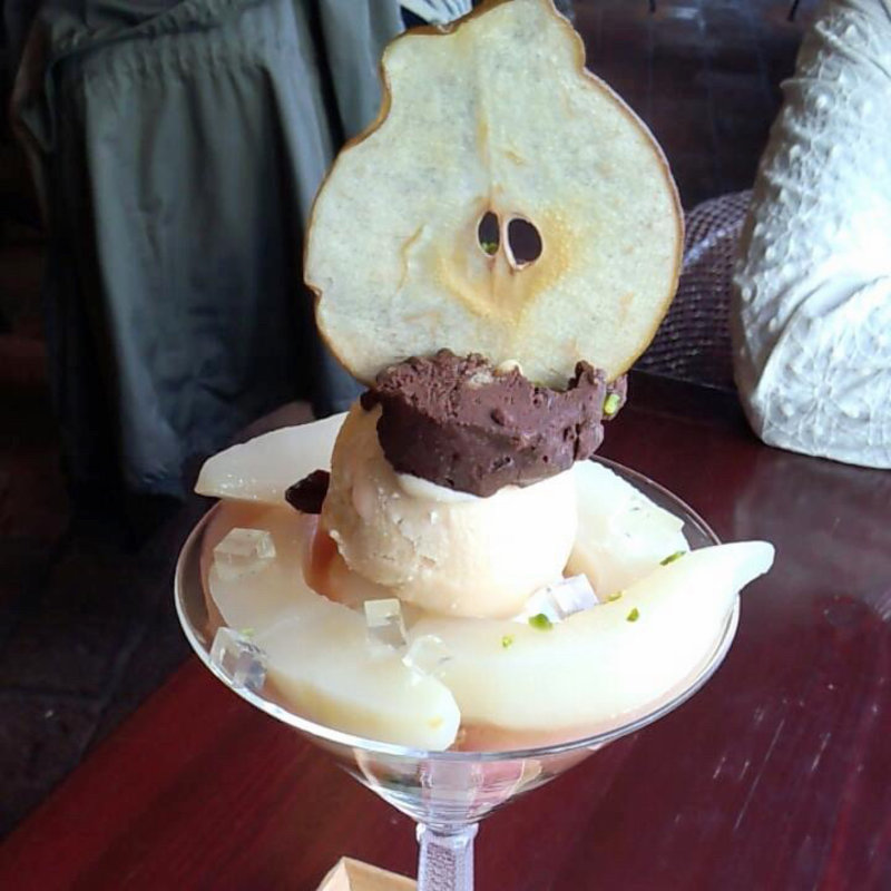 洋梨パフェ(カフェ中野屋)