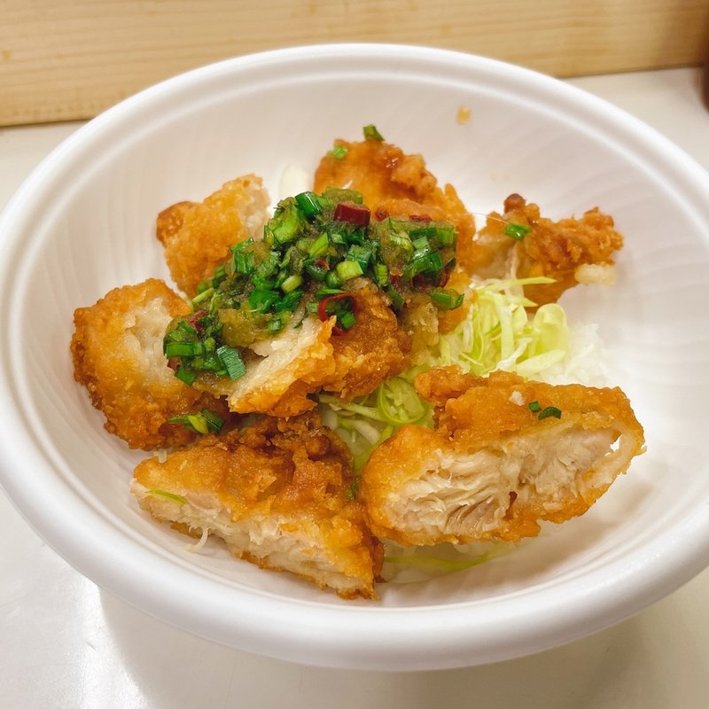 アキラの超唐揚げ丼ミニ(ラーメン専科 竹末食堂)