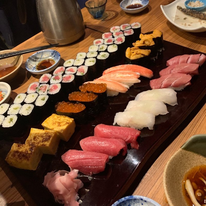 お好み盛り(海老重 （しゅんかしゅんとう えびしげ）)