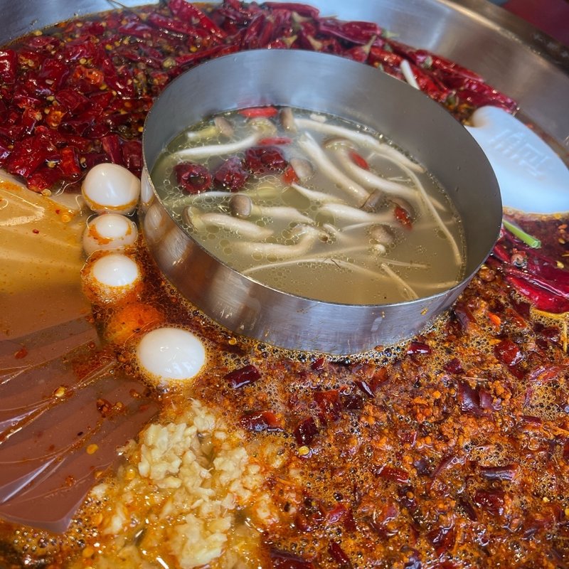 火鍋( 譚鴨血 上野店　 (タンヤーシェ))