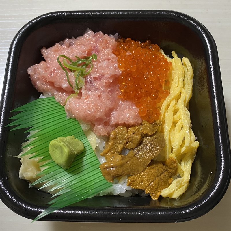 ウニねぎとろイクラ丼(海鮮屋さん丼丸 伊丹店)