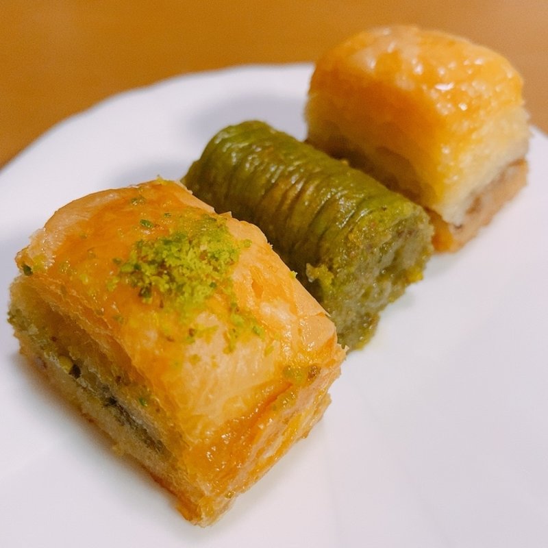 バクラヴァ(Kobe Shawarma)