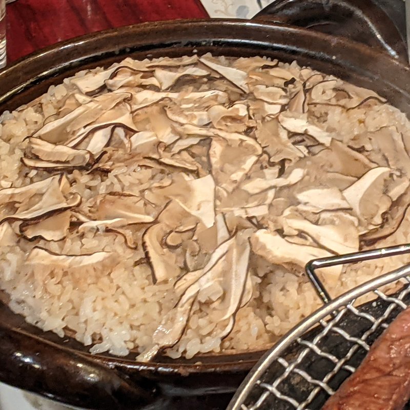 松茸炊き込みご飯(にくがとう　人形町店)