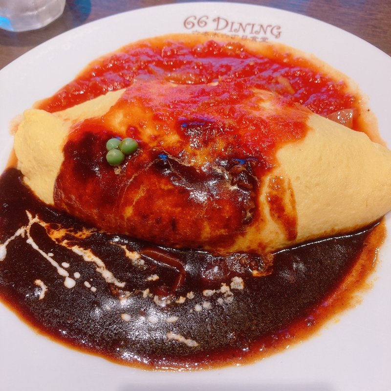 二色ソースオムライス(66DINING 六本木六丁目食堂 池袋東武店)