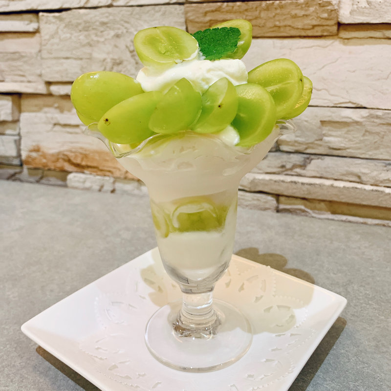 マスカットパフェ(フルーツパーラーみしま)