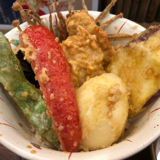 鶏と半熟玉子の天ぷら丼(米と天ぷら　悠々)