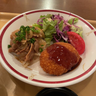 コロッケ豚焼き肉定食(百代茶屋 （ひゃくだいちゃや）)
