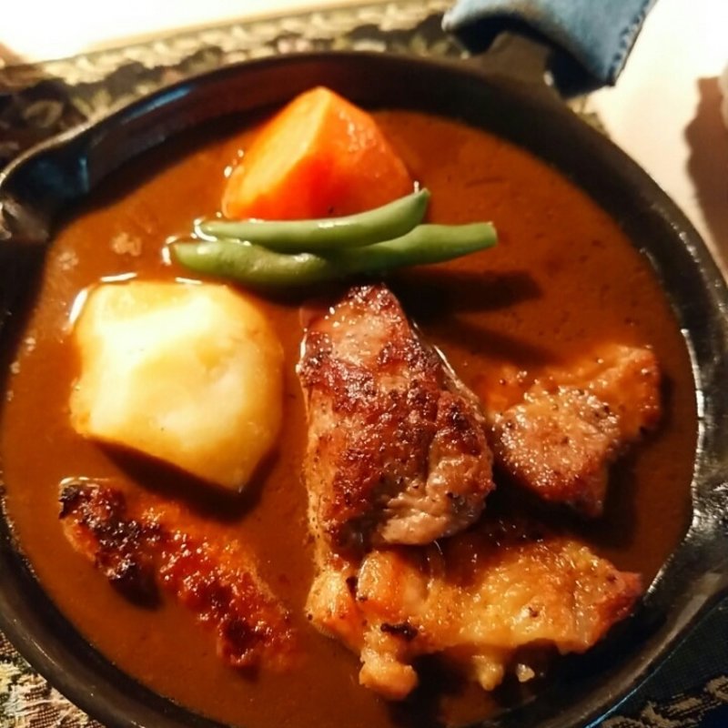 本日の鶏カレー(アルペンジロー 本店)