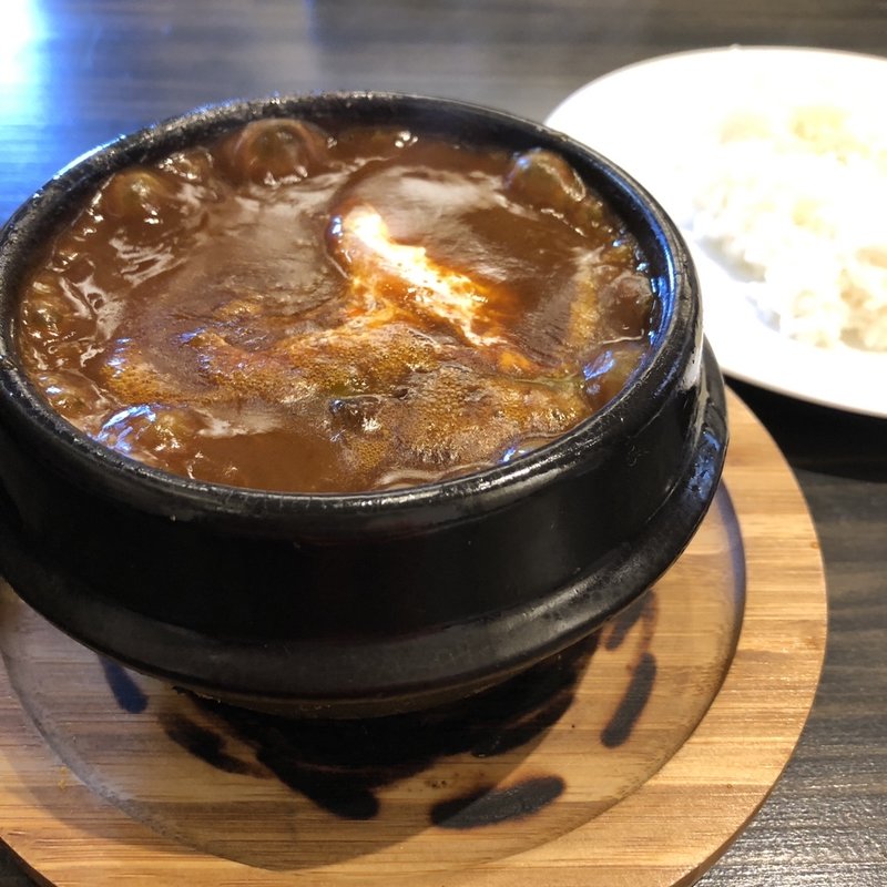 牛すじシチュー(キッチンカウカウハウス)