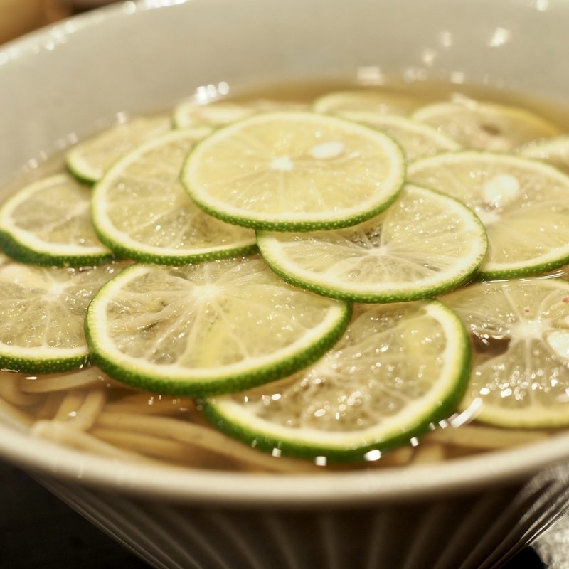 すだちそば(日本酒と石臼挽き十割蕎麦 谷川)