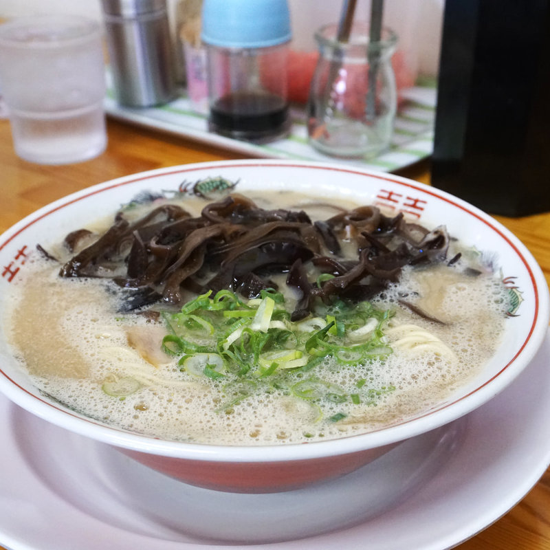 きくらげラーメン(まる勝らーめん)