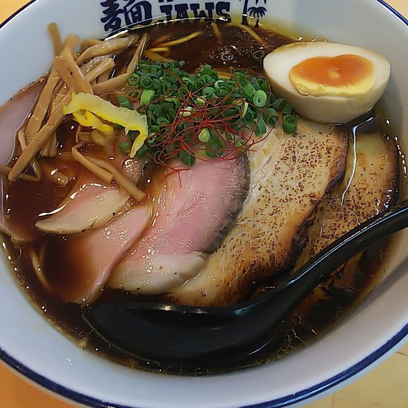 特製醤油ラーメン(大)(自家製麺 麺FACTORY JAWS)