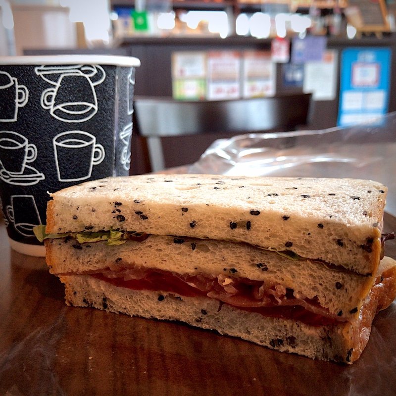 生ハムトマト(Cazeres (カゼール))