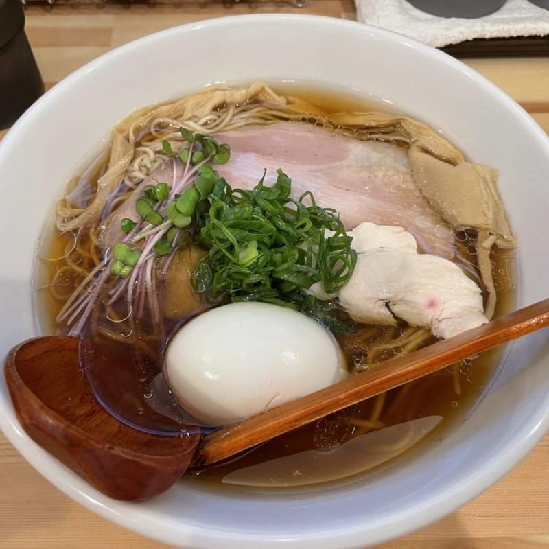 地鶏味玉醤油らあめん(らあめん常護)