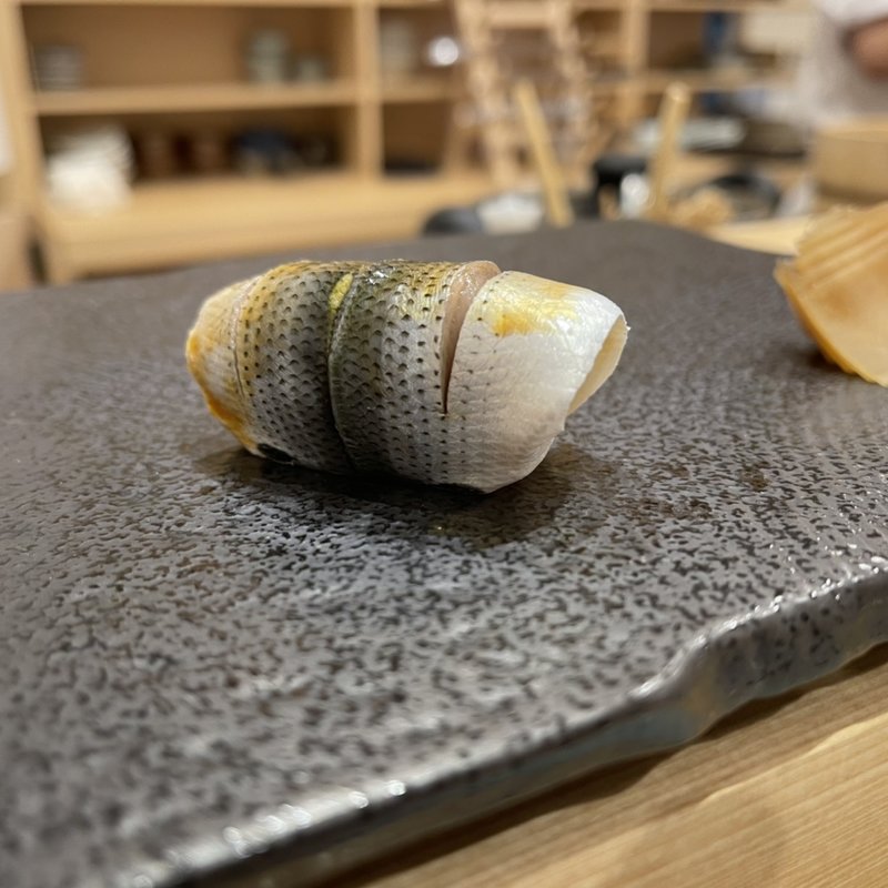 こはだ(鮨うら山　栄離れ)