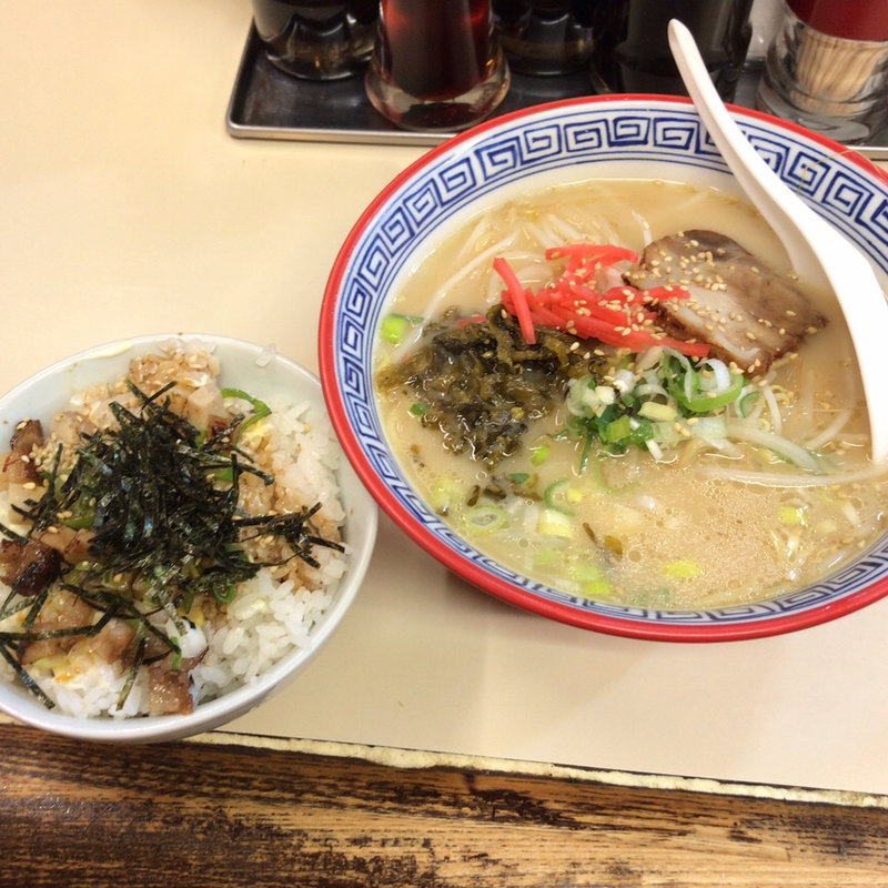 豚骨ラーメン + 焼豚丼(福水園)