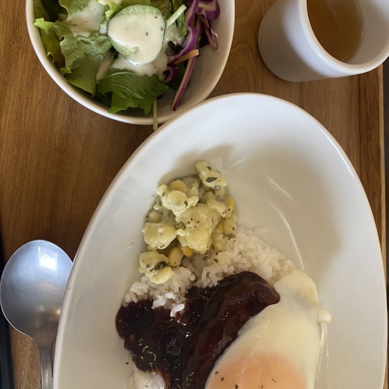 ロコモコ(RUMCRA.)