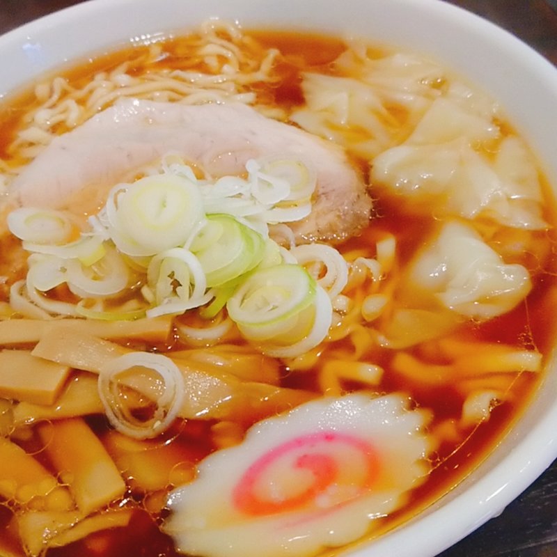 ワンタン麺(清仁軒)