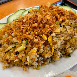 牛肉の高菜炒飯(Lương Sơn Bạc)