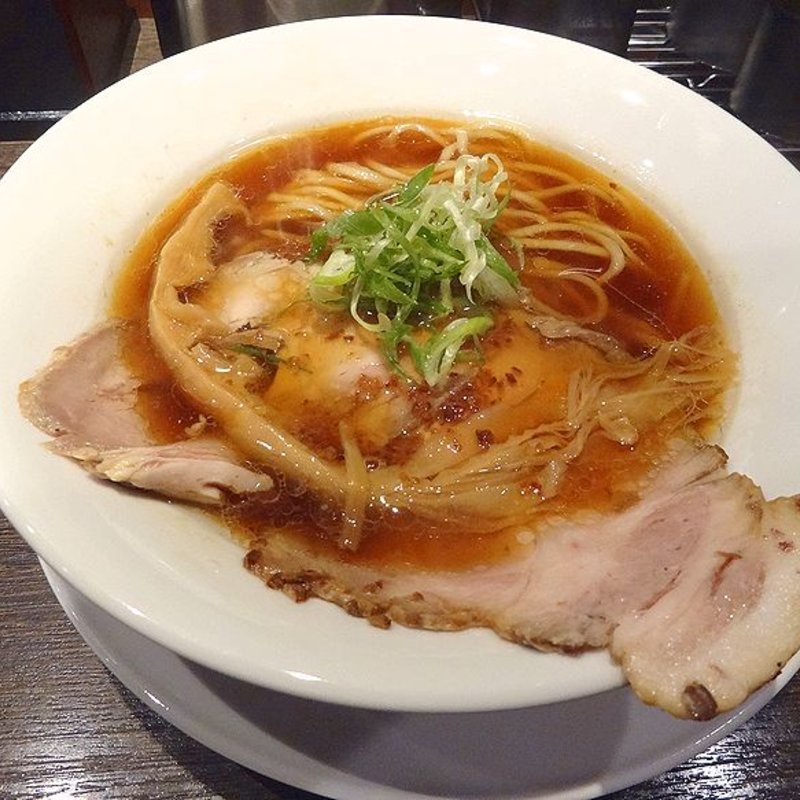 鶏だし醤油(らーめん四恩 堀江)