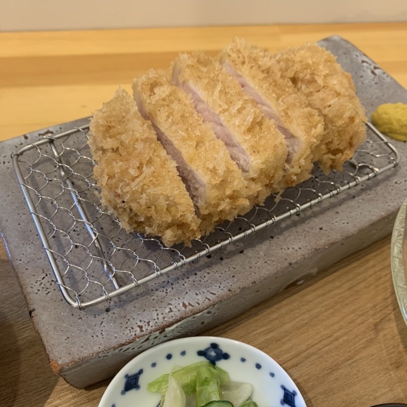 上ロース(200g)(とんかつひこのや)