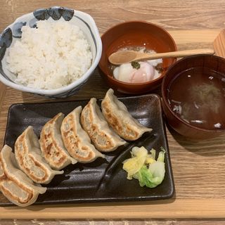 肉汁焼餃子定食(肉汁餃子のダンダダン 小滝橋通り店)