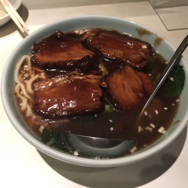 三枚肉そば(新亜飯店 芝大門店 （シンアハンテン 新亞飯店）)