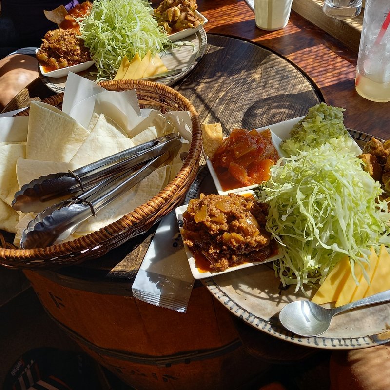 タコス(ムクバル （MUKUBAR）)