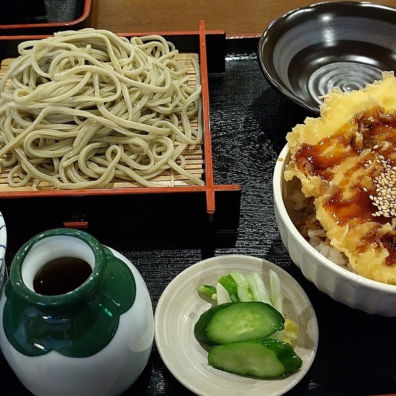 せいろそばミニとり天セット(幌加内そば 雪月花)