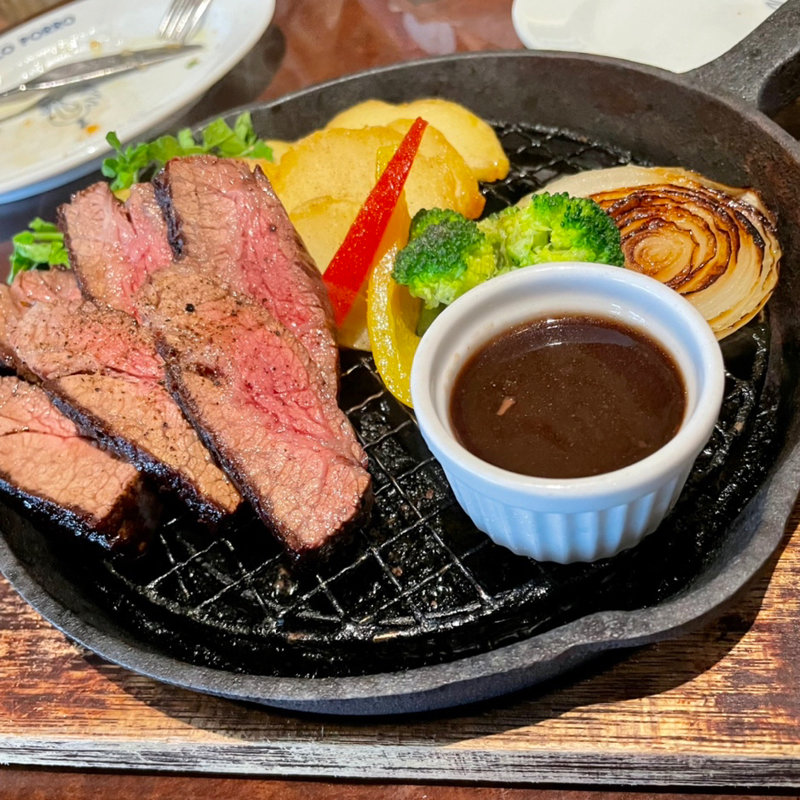 石窯焼　ざぶとんステーキ(ポロポロ （POLLO PORRO）)