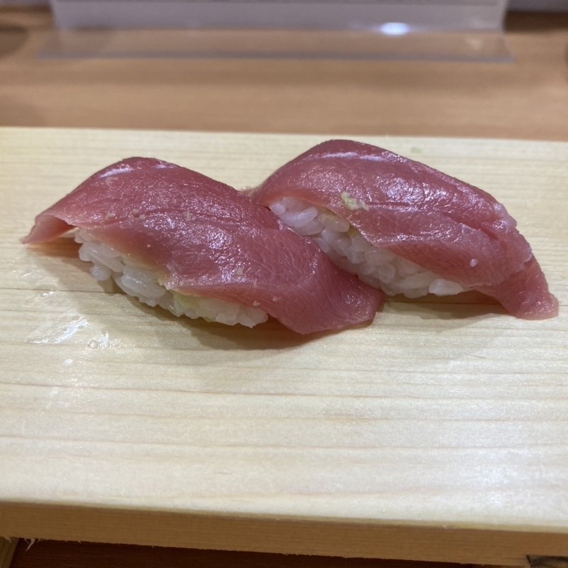 大間まぐろ赤身(立ち食い鮨 謹賀 3ビル)