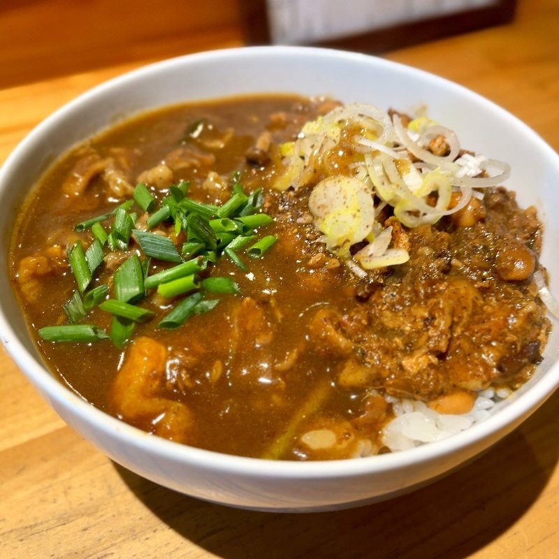 あいがけ(麻辣キーマとビーフカレー)(和レー屋 丁子 )