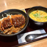 味噌カツ丼とミニカレーうどん(カレーうどん千吉栄店)
