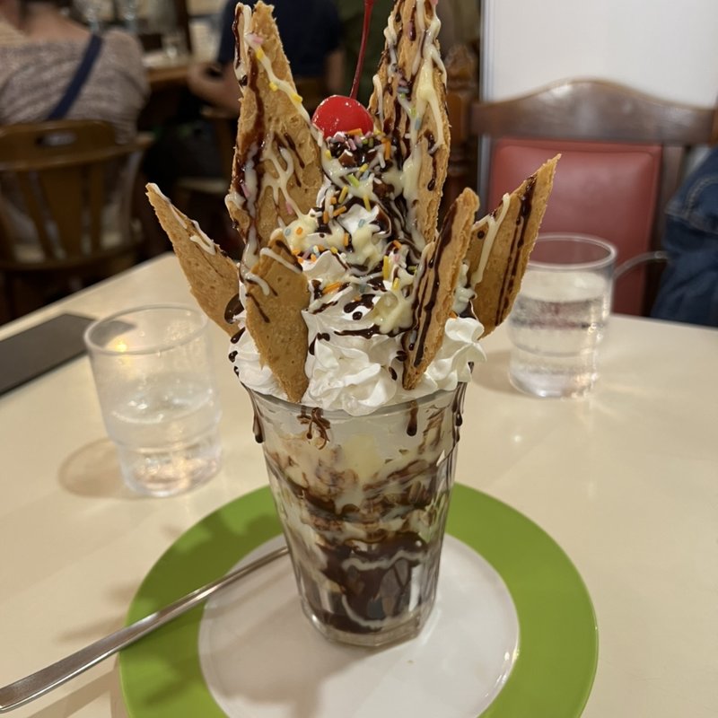 チョコパイカスタードパフェ(カフェ・ド・ブルー （Cafe de Blue）)