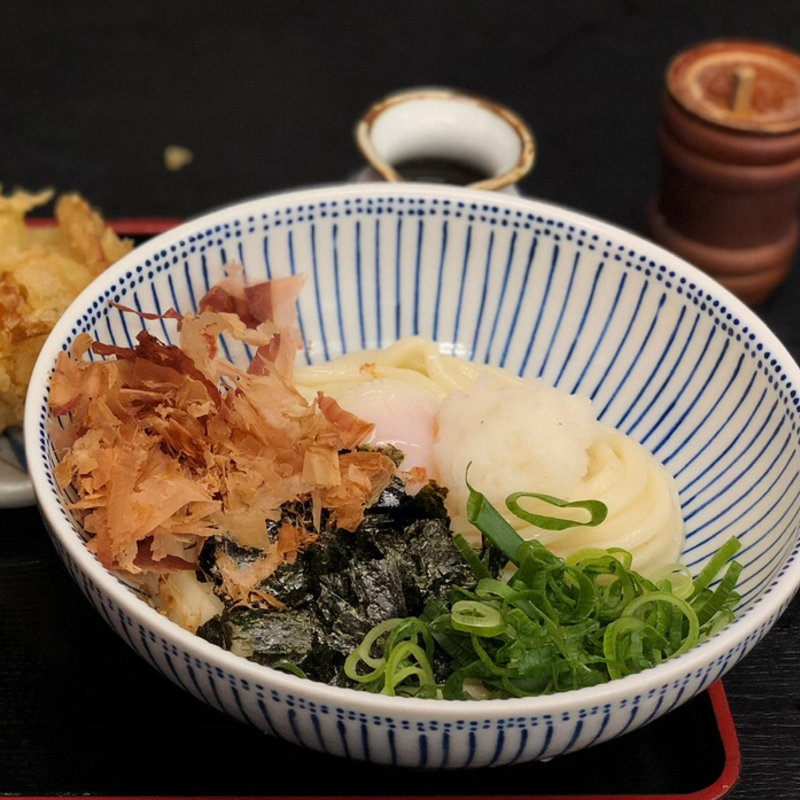 温玉ぶっかけ(セルフうどんいりこ)