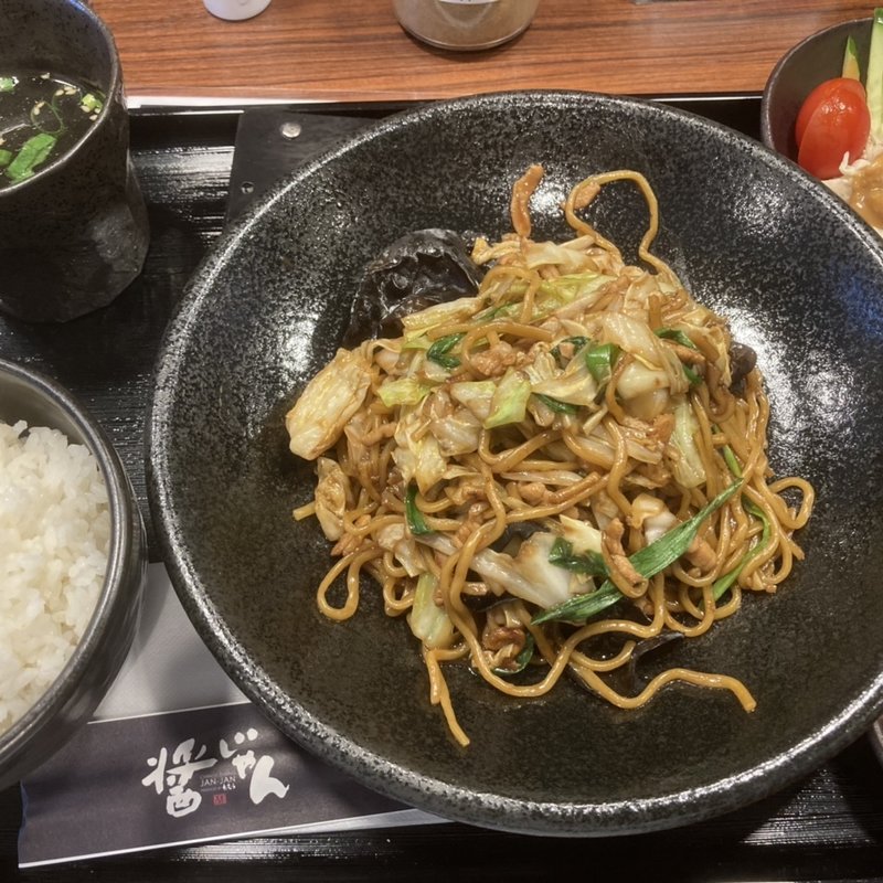 日替わりランチ(上海風醤油焼きそば)(醤じゃん （ジャンジャン）)