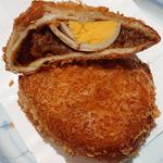 煮卵入りカレーパン(ル・クロワッサン 鶴見緑地店)
