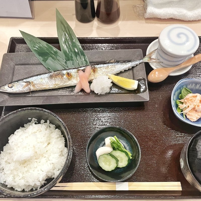 秋刀魚の塩焼き定食(小料理 早和)