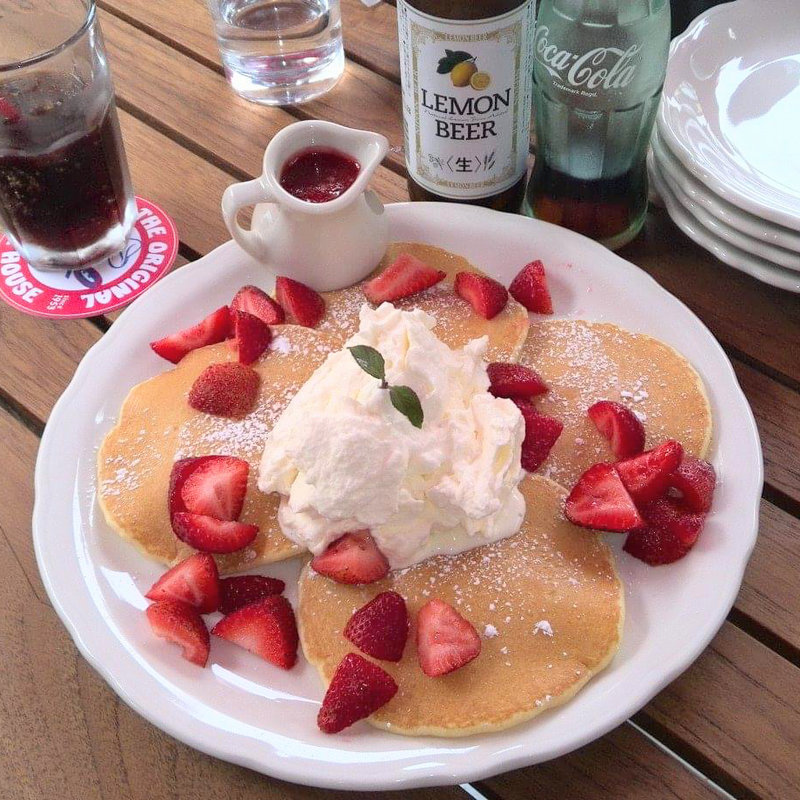 ストロベリーパンケーキ(オリジナルパンケーキハウス 吉祥寺店 （The Original PANCAKE HOUSE）)