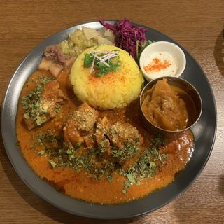バターチキンカレー＋日替わりカレー(シモカワスパイス)