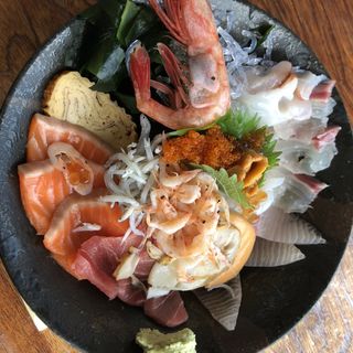 海鮮丼(魚庄 大原店 （うおしょう）)