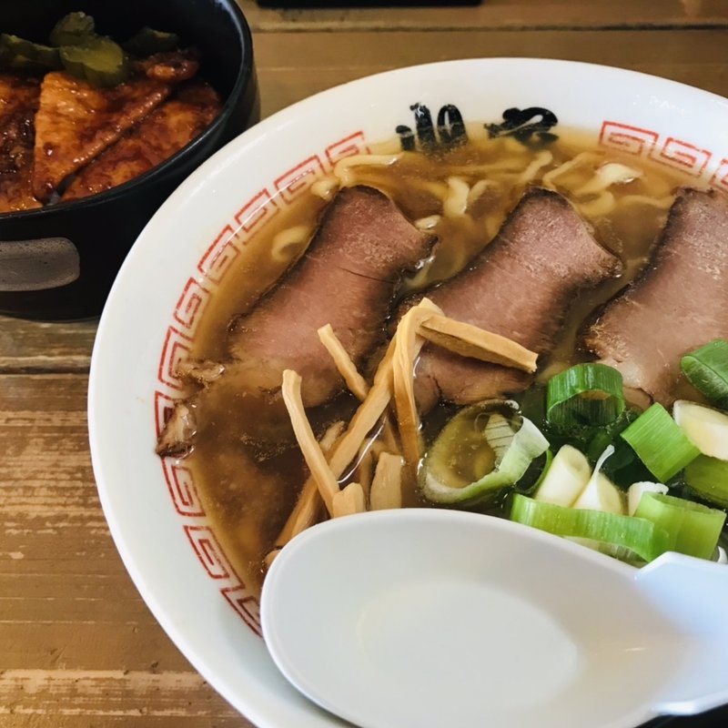 Aセット(醤油手揉み麺+豚丼)(ら～めん山家 札幌店 （やまや）)