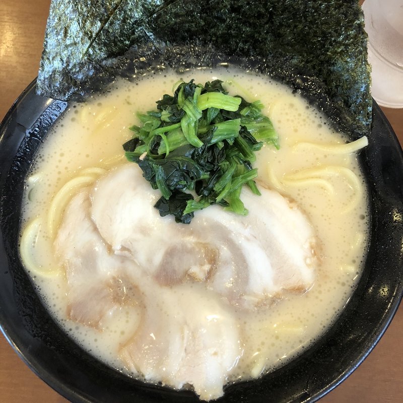 豚骨塩ラーメン(横浜家系ラーメン 誠家)