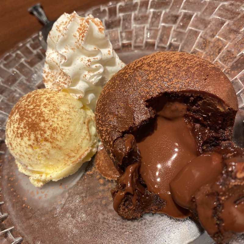 フォンダンショコラ(俺のワイン酒場)