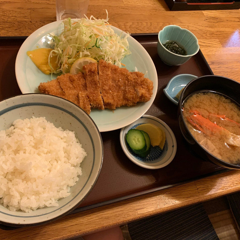 とんかつ定食(横田食堂 （よこたしょくどう）)