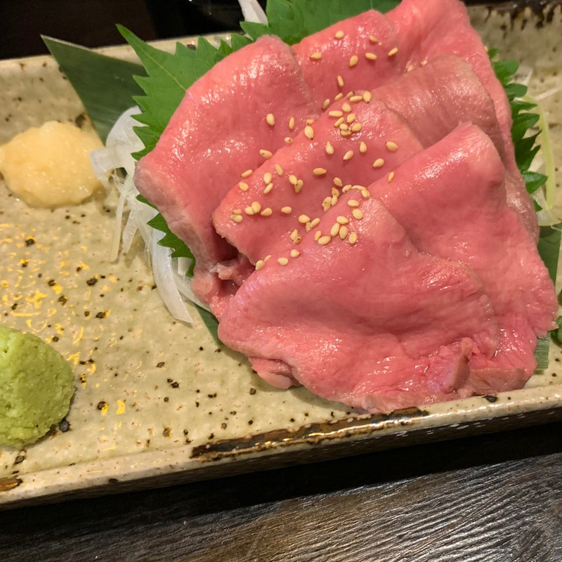 牛タン刺し(牛タン専門店　beast)