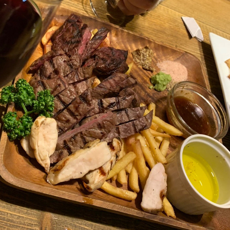 (粋〼MEAT　KUN （イキマスミートクン）)